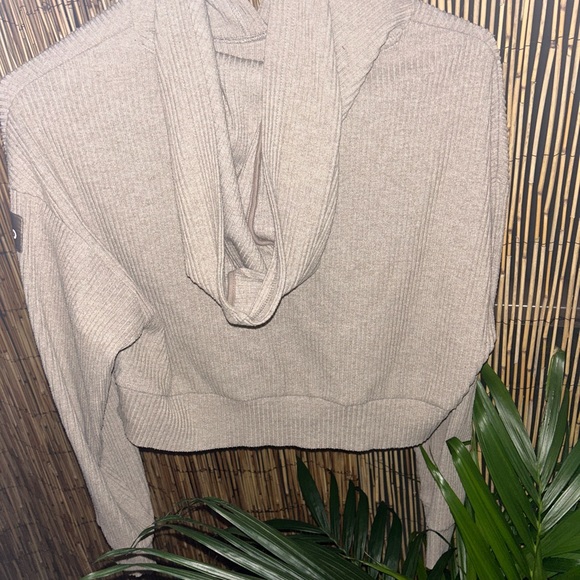 Alo - Picture 6 of 8